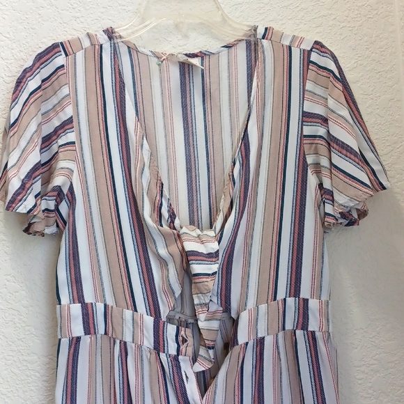 Front-tie Jumpsuit - Picture 3 of 5